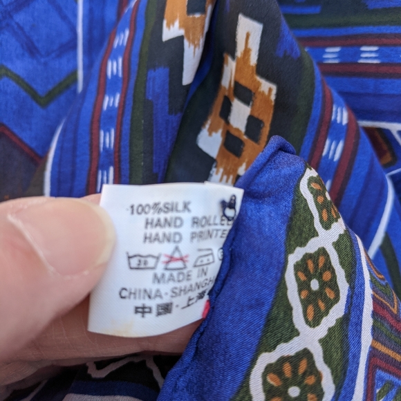 GOLDEN CAMEL 🐪 SILK SCARF! - Picture 6 of 16